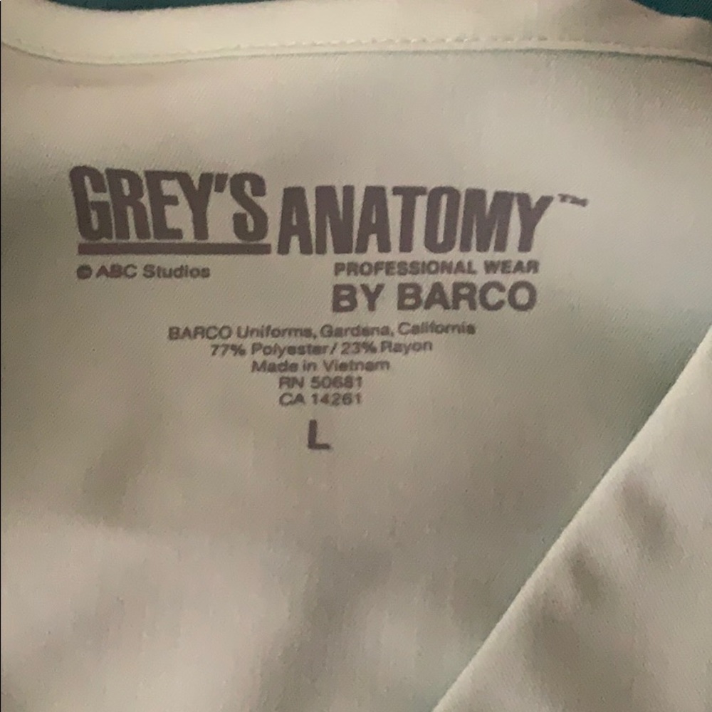 Scrub set - Picture 2 of 3